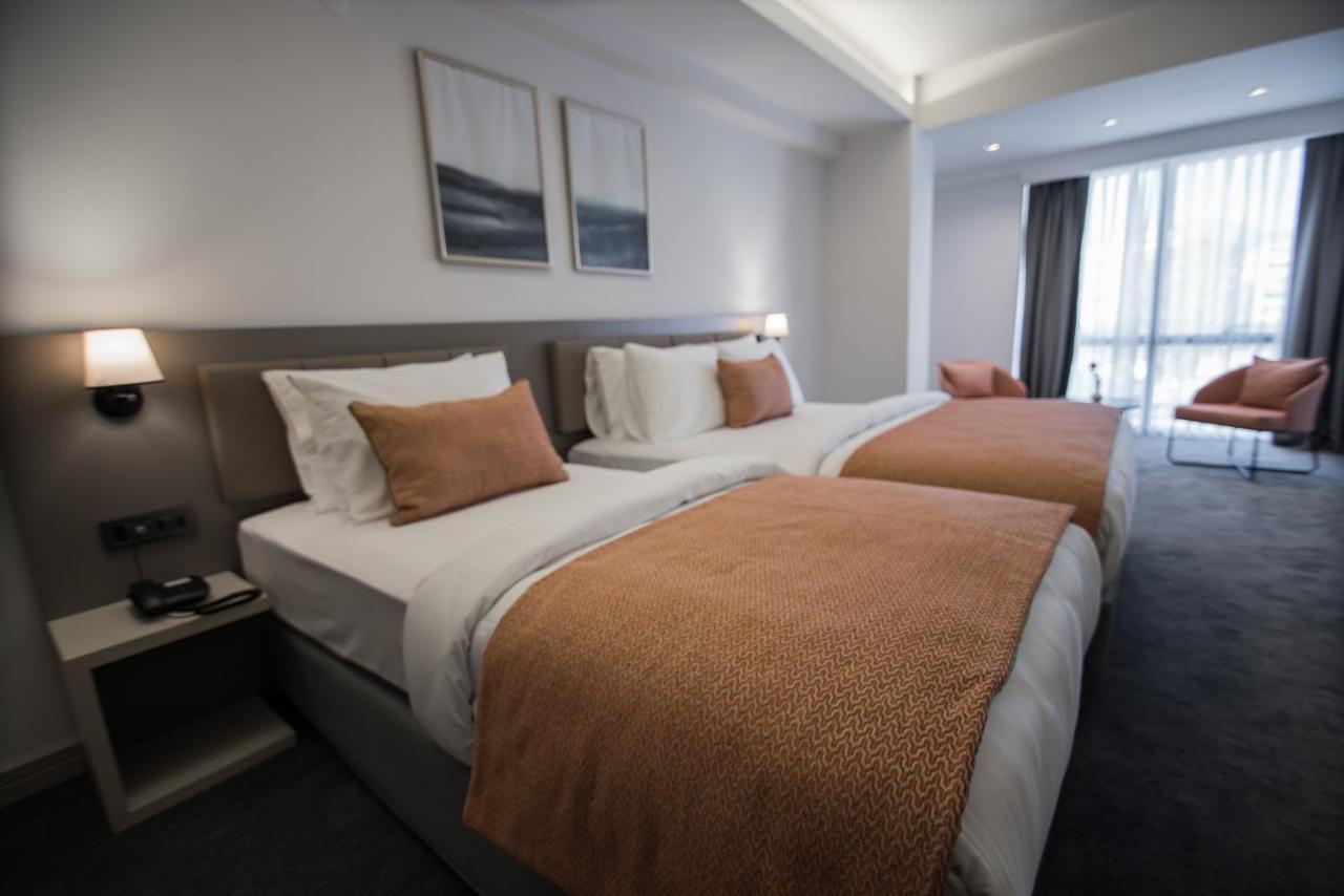Dovv Hotel Business Gaziemir Buitenkant foto