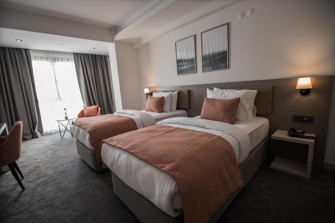 Dovv Hotel Business Gaziemir Buitenkant foto